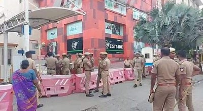 தி கேரளா ஸ்டோரி: பாதுகாப்பு பணியில் ஆயிரத்துக்கும் மேற்பட்ட காவலர்கள்!