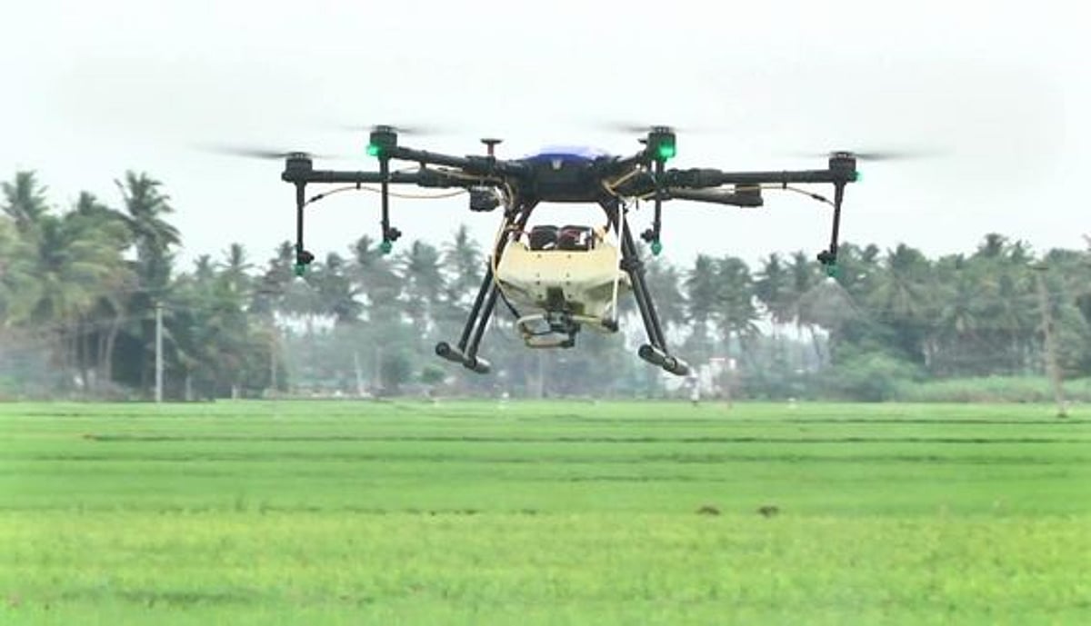 வேளாண் பணிகளுக்கு ட்ரோன்கள்: விவசாயிகள் எதிா்பாா்ப்பு