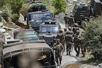 2 மாதங்களுக்கு முன்தான் திருமணம்.. ரஜௌரியில் வீரமரணம் அடைந்த சித்தாந்த் பற்றி சகோதரர்