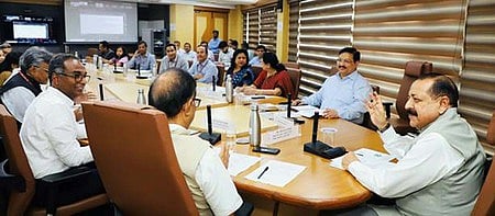 அனைத்து அறிவியல் அமைச்சகங்களும் தேசிய தொழில்நுட்ப தினத்தை அனுசரிக்கும் இணையமைச்சா் ஜிதேந்திர சிங்