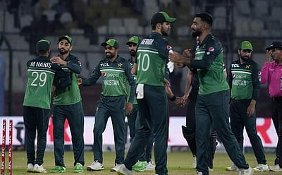 ஐசிசி தரவரிசை: 48 மணி நேரத்தில் முதலிடத்தை இழந்த பாகிஸ்தான்! 
