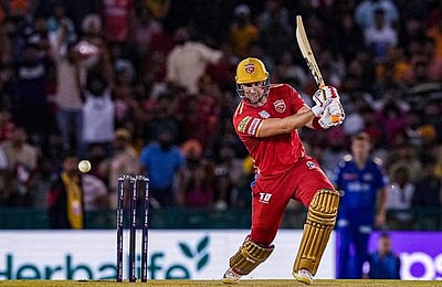 பஞ்சாப் பேட்டிங் தேர்வு: ராஜபக்‌ஷா அணியில் சேர்ப்பு! 