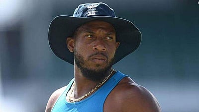 ஐபிஎல்லில் இருந்து ஆர்ச்சர் விலகல்: மும்பைக்கு மாற்று வீரராக ஜோர்டன் அறிவிப்பு