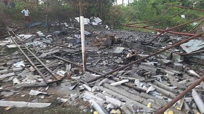 சேலம் பட்டாசுக் கிடங்கில் தீ விபத்து: 3 பேர் பலி