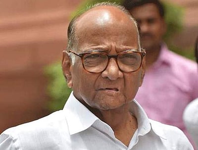 சரத் பவாருடன் அஜித் பவார் அணி திடீர் சந்திப்பு