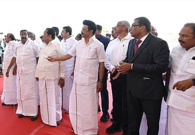 சேலத்தில் ஈரடுக்கு பேருந்து நிலையம்: முதல்வர் திறந்து வைத்தார்