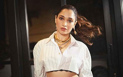 மாடர்ன் உடையில் தமன்னா - புகைப்படங்கள்