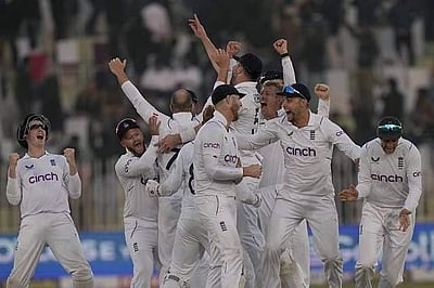 முதல் ஆஷஸ் தொடர்: இங்கிலாந்து வீரர்கள் அறிவிப்பு!