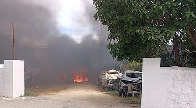 கோவையில் 6 கார்களில் தீப்பற்றியதால் பரபரப்பு!