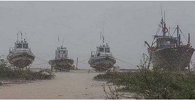 நெருங்கும் பிபர்ஜாய் புயல்: சிந்து மாகாணத்தில் 62 ஆயிரம் பேர் வெளியேற்றம்!