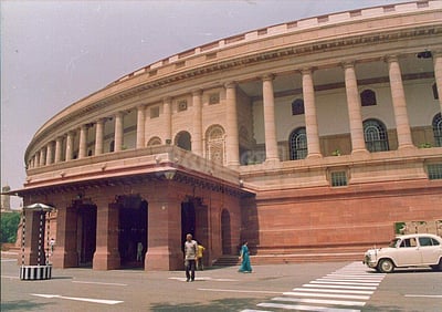 7-வது நாளாக முடங்கிய நாடாளுமன்றம்! மக்களவையும் நாள் முழுவதும் ஒத்திவைப்பு