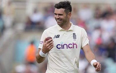 பிரபல வேகப்பந்து வீச்சாளர் ஜேம்ஸ் ஆண்டர்சன் 1,100 விக்கெட்டுகள்! 