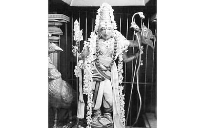 வில்லேந்திய வேலவன்! 