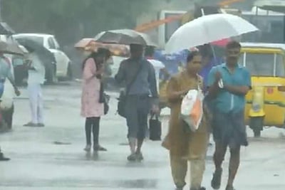 சென்னையில் நள்ளிரவு முதல் கனமழை: எங்கெங்கு எவ்வளவு மழை?