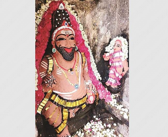 ஏழூருக்கு எழுந்தருளும் கருணா சுவாமி