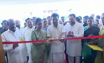 காட்டூரில் கலைஞர் கோட்டம்: முதல்வர் மு.க.ஸ்டாலின் திறந்து வைத்தார்