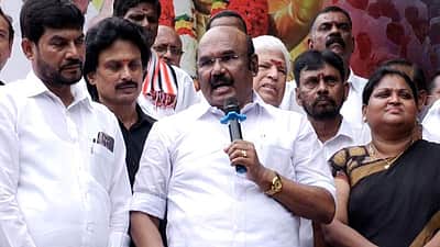 செந்தில் பாலாஜி வாயை திறந்தால் திமுகவில் முக்கால்வாசி பேர் மாட்டுவார்கள்: ஜெயக்குமார்