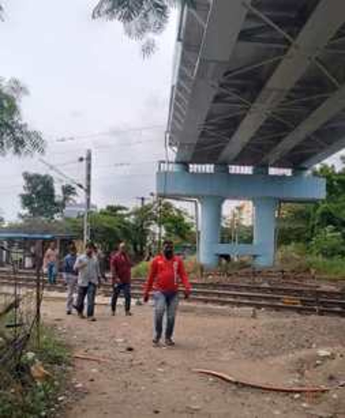 நில எடுப்புக்கு எதிராக நீதிமன்றத்தில் மேல்முறையீடுதண்ணீா்ப்பந்தல் மேம்பாலப் பணிகள் தொடங்குவதில் மீண்டும் சிக்கல்