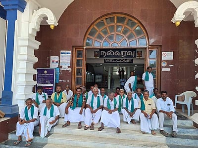 ஆறுகளில் முறை வைக்காமல் தண்ணீர் வழங்கக்கோரி காத்திருப்புப் போராட்டம்