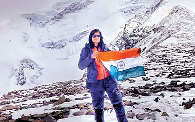 சிகரம் தொட்ட தமிழ்ப் பெண்..!