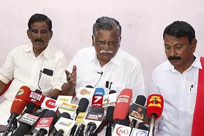 சிதம்பரம் கோயிலை தீட்சிதர்களின் பிடியிலிருந்து மீட்க வேண்டும்: முத்தரசன் பேட்டி