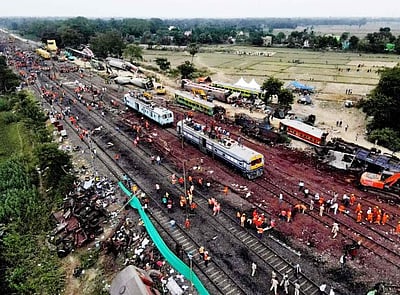 ஒடிசா ரயில் விபத்தில் இதுவரை 151 உடல்கள் அடையாளம் காணப்பட்டுள்ளது: தலைமைச் செயலர்!