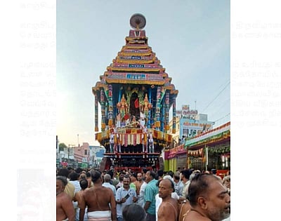 காஞ்சிபுரம் தேவராஜ சுவாமி கோயிலில் தேரோட்டம்: லட்சக்கணக்கான பக்தர்கள் பங்கேற்பு
