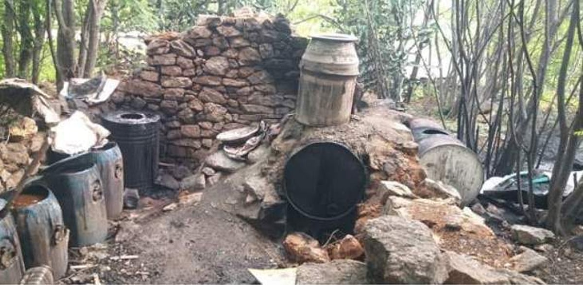 நஞ்சு உண்பார் கள் உண்பவர்