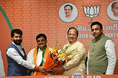 அதிமுக முன்னாள் எம்.பி. மைத்ரேயன் பாஜகவில் இணைந்தார்!