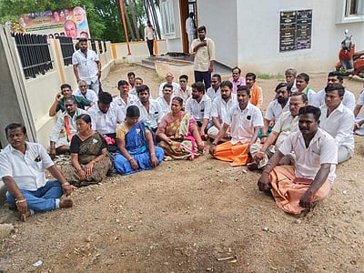 விழுப்புரத்தில் பாஜகவினர் உள்ளிருப்புப் போராட்டம்