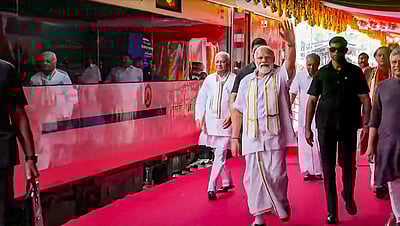 பிரதமர் மோடியின் 4 வந்தே பாரத் ரயில் தொடக்க விழாச் செலவு ரூ.5.6 கோடி!