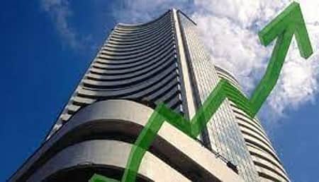 சென்செக்ஸ் 67,000 புள்ளிகளைக் கடந்து நிறைவு: வரலாற்றில் முதல்முறை