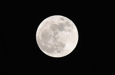 பஞ்சாங்கத்தின்படி செயல்படுமாறு காவலர்களுக்கு அறிவுறுத்திய டிஜிபி