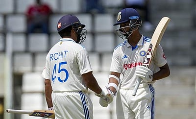 2வது நாள்: ரோஹித், ஜெய்ஸ்வால் சதம்- 312/2 