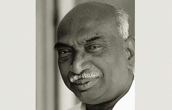 நினைவில் வாழும் காமராஜா்!