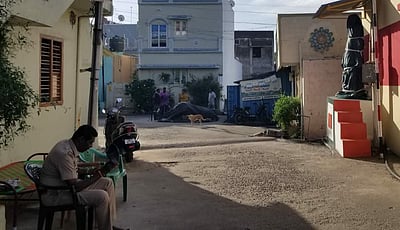 குடியிருப்புப் பகுதியில் காமராஜர் சிலை! சேலத்தில் பரபரப்பு!!