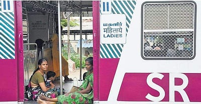 ரயில்களில் மகளிர் பெட்டிகளை இடம் மாற்றுகிறதா ரயில்வே?