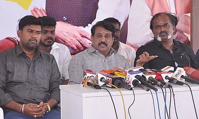 ரயிலில் ரூ.3.98 கோடி பறிமுதல் வழக்கு: நயினாா் நாகேந்திரனிடம் சிபிசிஐடி விசாரணை