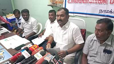 நாள்தோறும்  685 லாரிகளுக்கு மணல் ஏற்ற மறுப்பு: தமிழ்நாடு மணல் லாரி உரிமையாளர்கள் பாதுகாப்பு சங்கம் குற்றச்சாட்டு