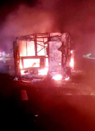 மகாராஷ்டிரத்தில் பேருந்து தீப்பிடித்து எரிந்ததில் 25 பேர் பலி! 