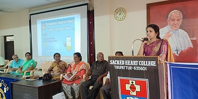 சைபா் கிரைம் விழிப்புணா்வு கூட்டம்