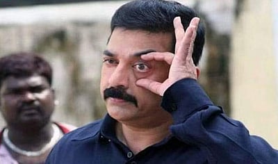 மறுவெளியீட்டில் வேட்டையாடு விளையாடு வசூல் இவ்வளவா?