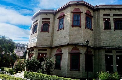 ஒரே கிளிக்.. முக்கிய நூலகங்களின் புத்தகங்களை படிக்கும் வசதி