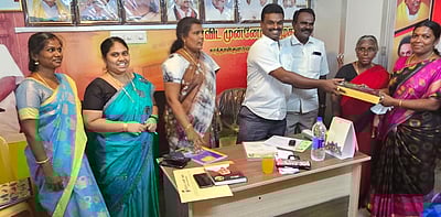 சாத்தான்குளம் தெற்கு ஒன்றிய திமுக மகளிரணி ஆலோசனை