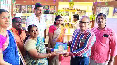 ஆதிகேசவ பெருமாள் கோயிலில் புத்தக விற்பனை நிலையம் திறப்பு