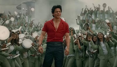 1000 பெண்களுடன் நடனமாடிய ஷாருக்கான்!