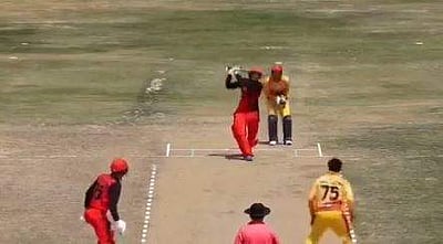 ஒரே ஓவரில் 7  சிக்ஸர்கள் விளாசி ஆப்கானிஸ்தான் வீரர் அசத்தல்!