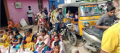 ஆம்பூர் அருகே குடிநீர் கேட்டு சாலை மறியல்