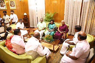 புதுச்சேரி நிதி நிலவரம்! ஆளுநர், முதல்வருடன் நிர்மலா சீதாராமன் ஆலோசனை!!