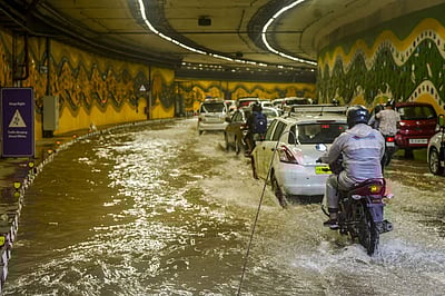 தில்லியில் கனமழை - புகைப்படங்கள்